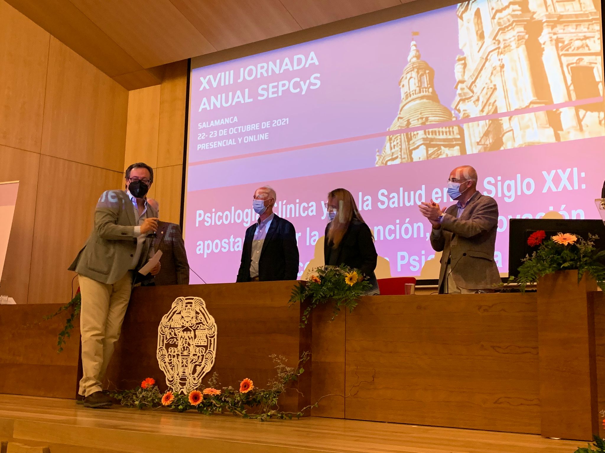 El Prof. Jesús Sanz recibe el Premio "Francisco Santolaya" de la Sociedad Española de Psicología Clínica y de la Salud (SEPCyS) - 2
